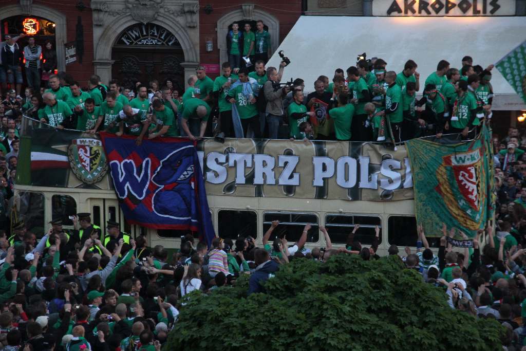 Mistrzowska feta na wrocławskim rynku