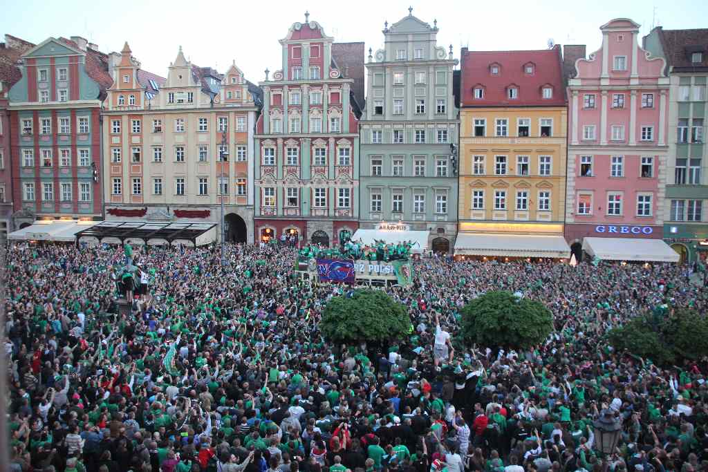 Mistrzowska feta na wrocławskim rynku