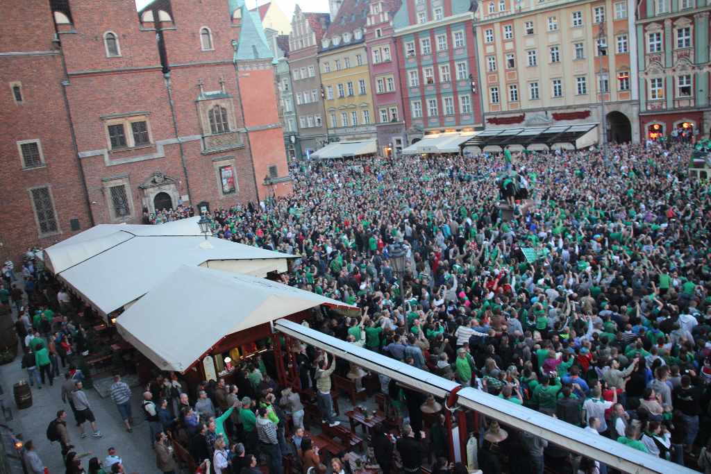 Mistrzowska feta na wrocławskim rynku