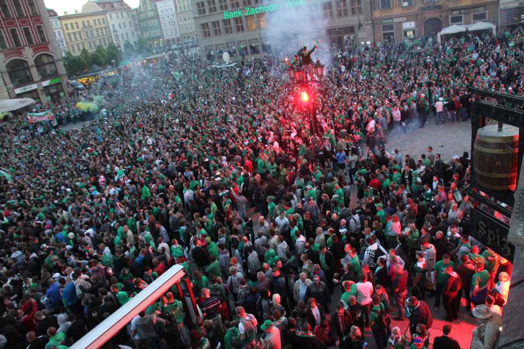 Mistrzowska feta na wrocławskim rynku