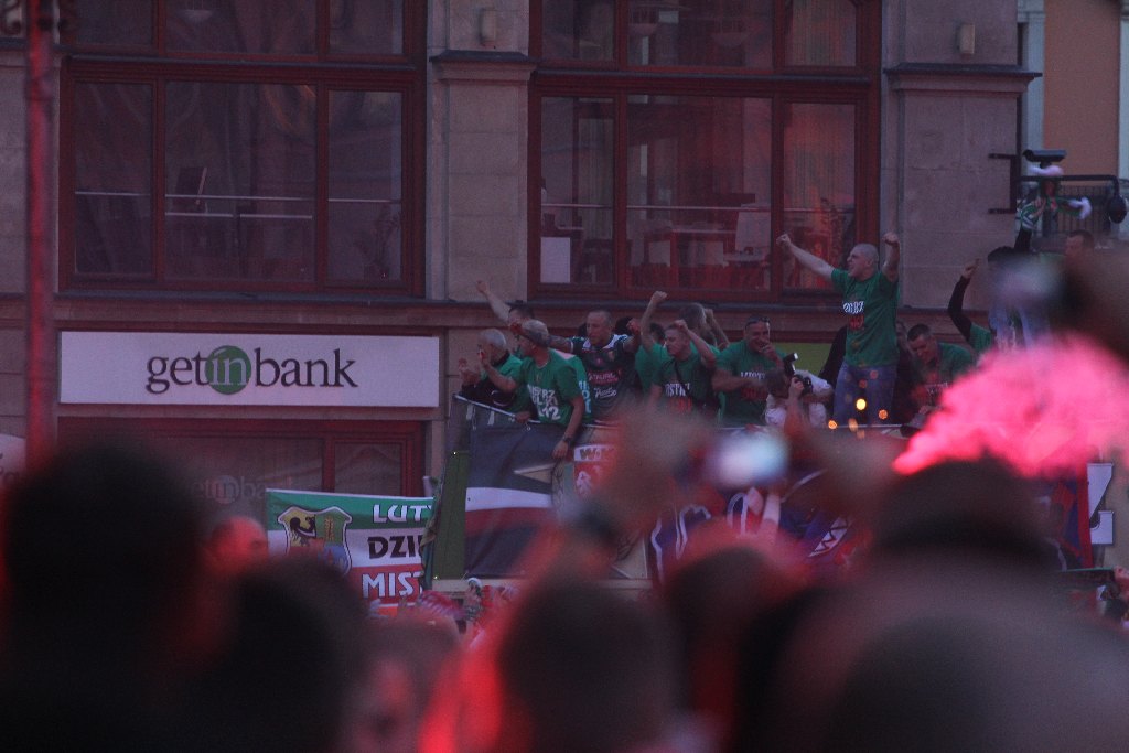 Mistrzowska feta na wrocławskim rynku