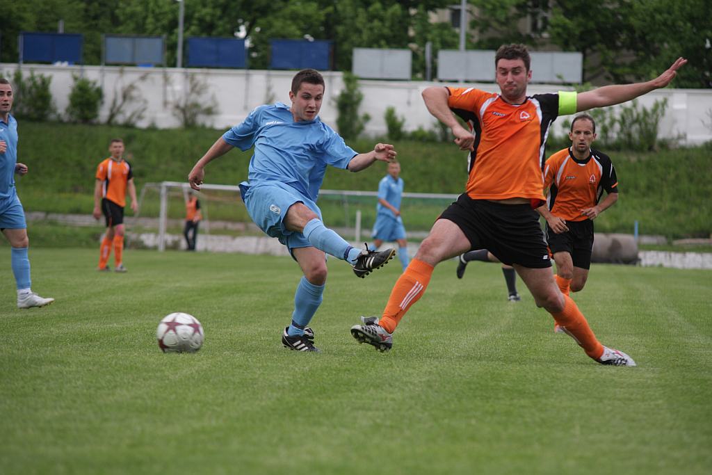 Konfeks wygrał mecz o życie 2:0