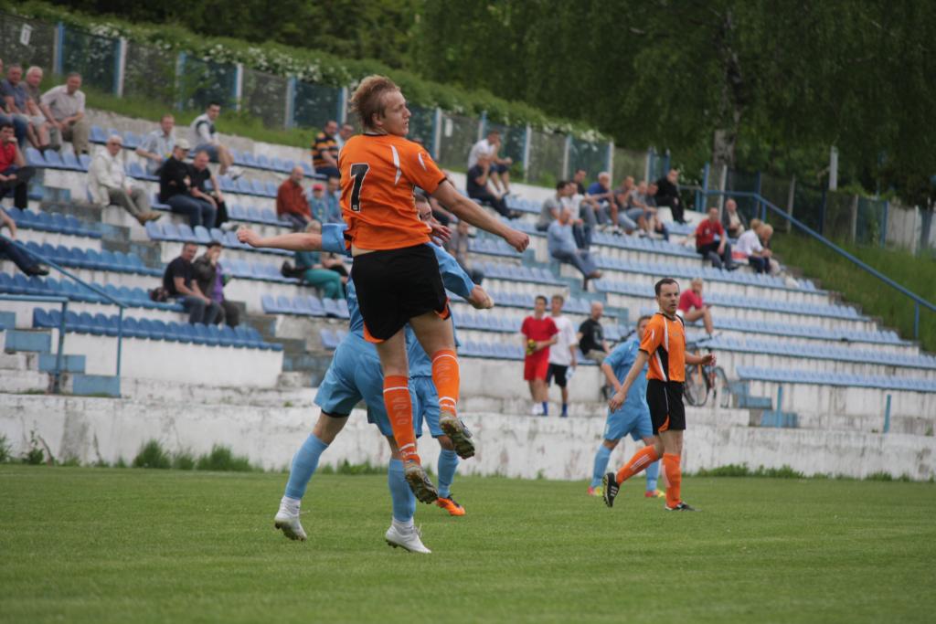 Konfeks wygrał mecz o życie 2:0