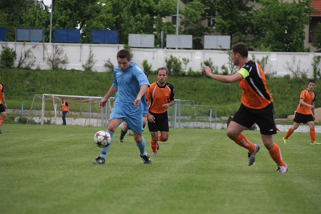 Konfeks wygrał mecz o życie 2:0