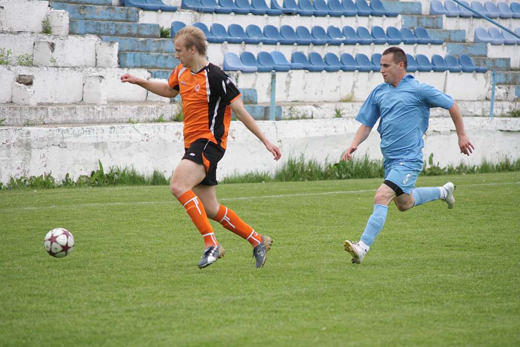Konfeks wygrał mecz o życie 2:0