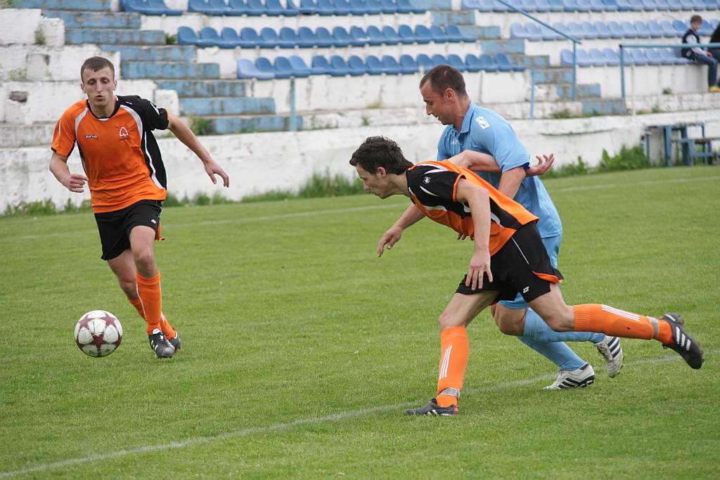 Konfeks wygrał mecz o życie 2:0