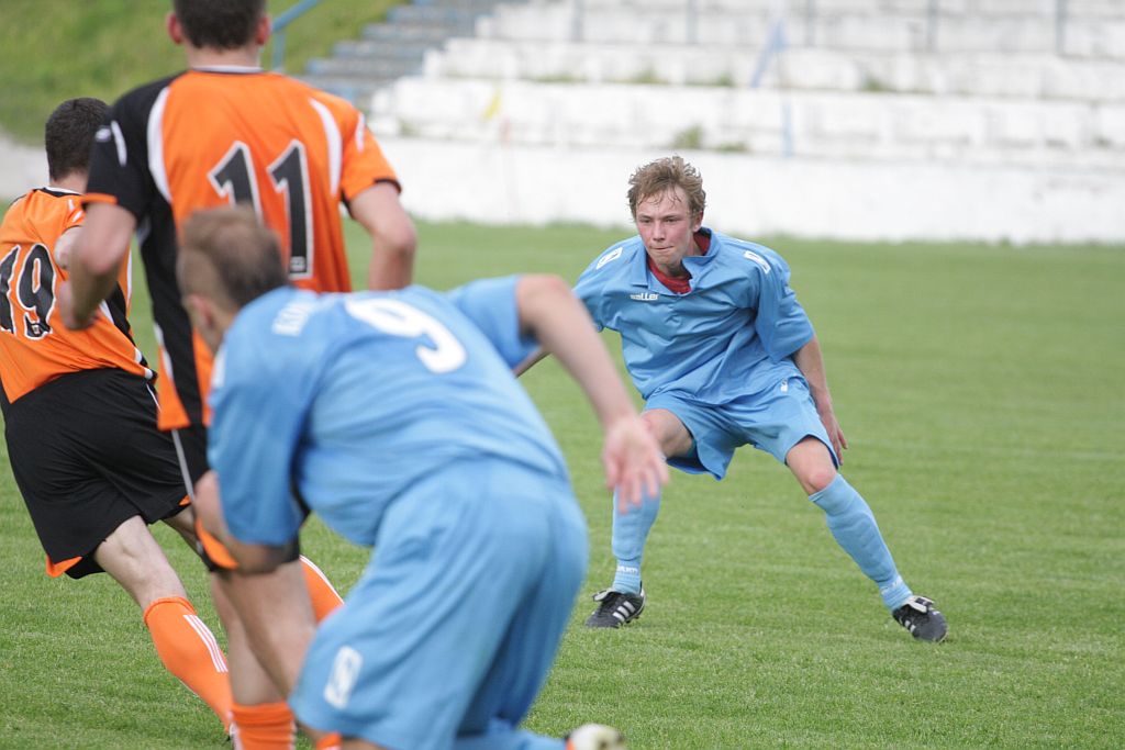 Konfeks wygrał mecz o życie 2:0