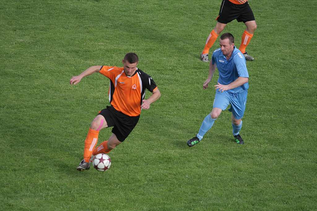 Konfeks wygrał mecz o życie 2:0