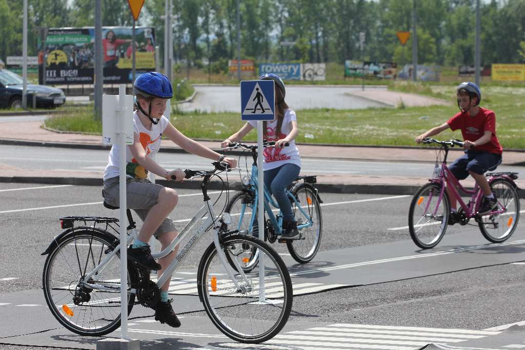 Miasteczko Ruchu Drogowego przed Auchan