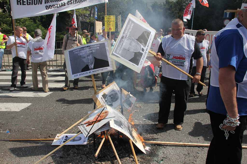 Pikieta Solidarności przed Sejmem