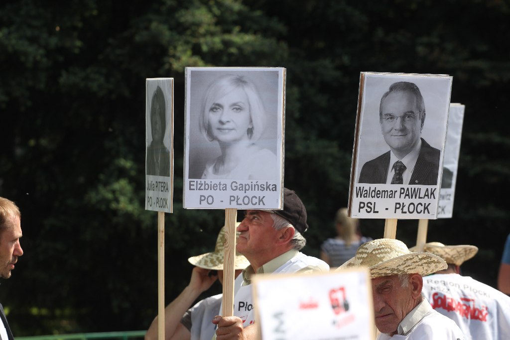 Pikieta Solidarności przed Sejmem