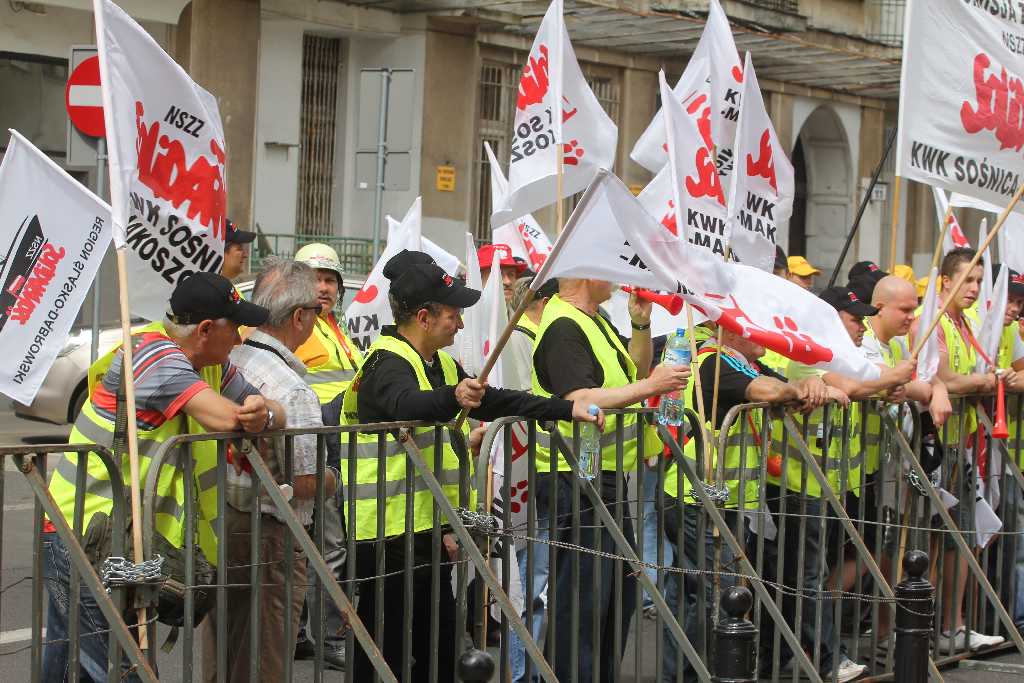 Pikieta Solidarności przed Sejmem