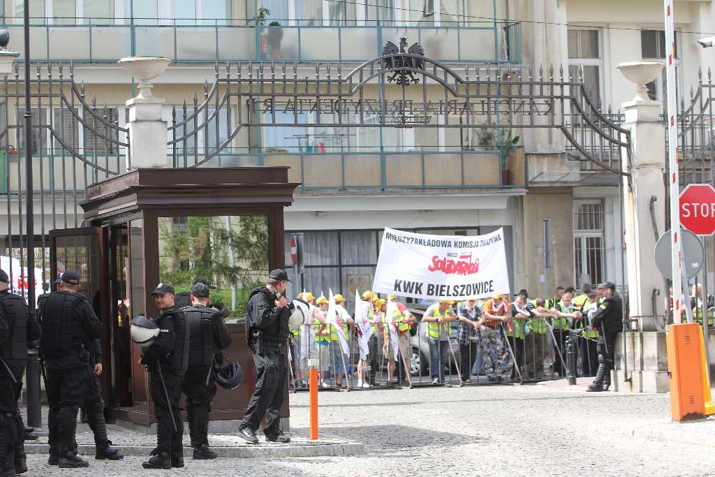 Pikieta Solidarności przed Sejmem