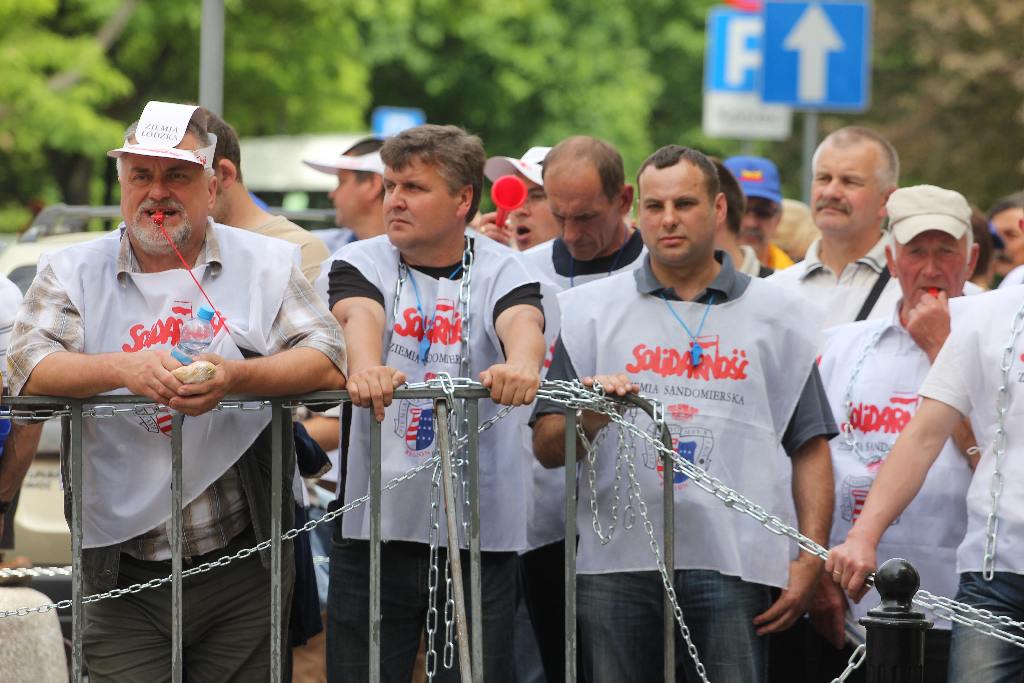 Pikieta Solidarności przed Sejmem