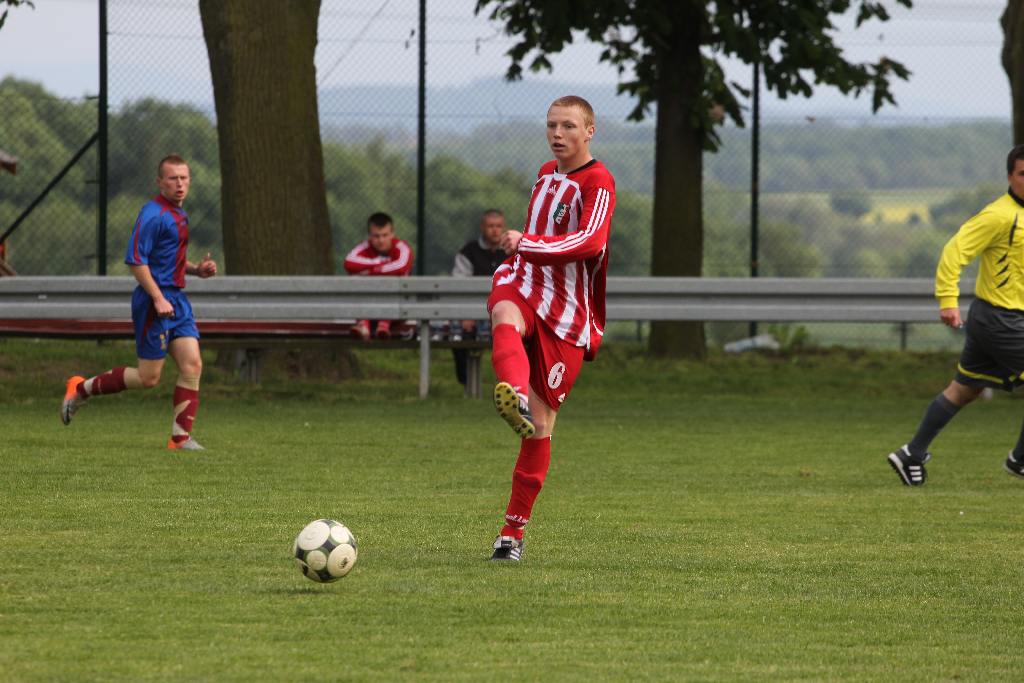 KS Legnickie Pole - Prochowiczanka II 4:4