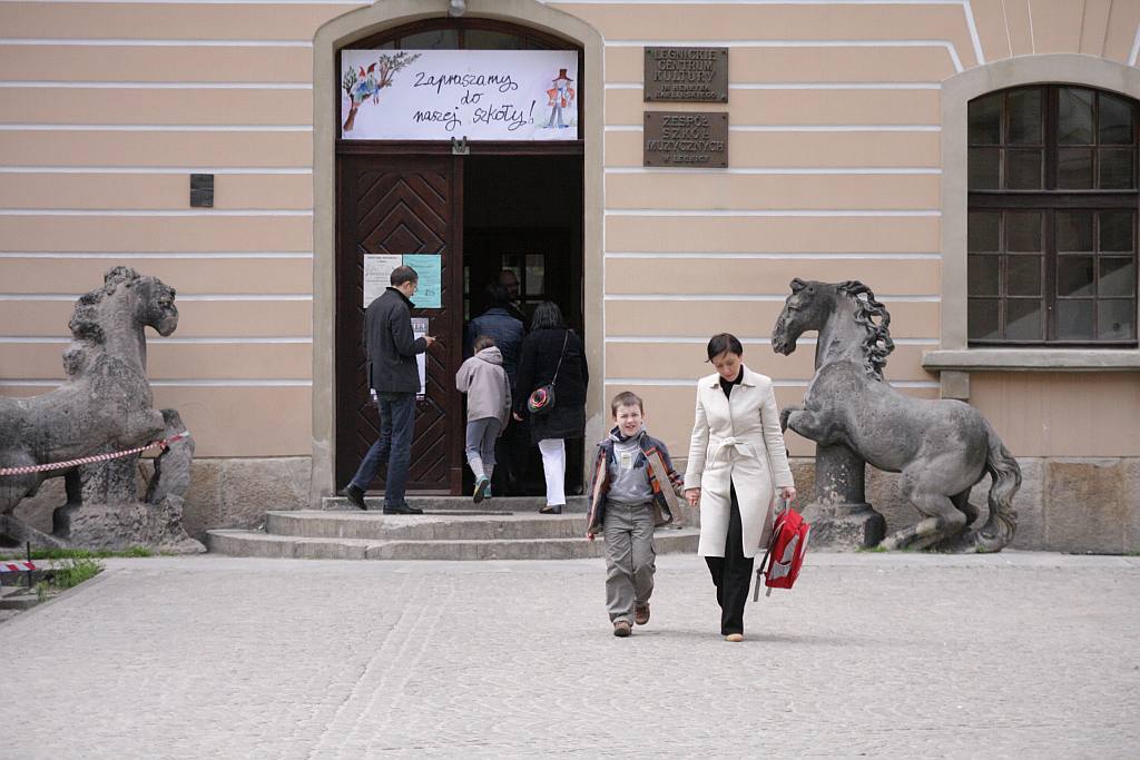 Zespół Szkół Muzycznych ZAPRASZA