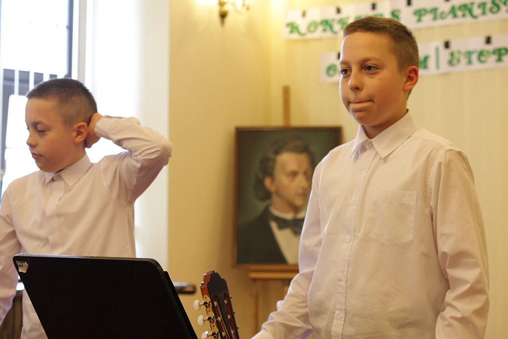 Zespół Szkół Muzycznych ZAPRASZA