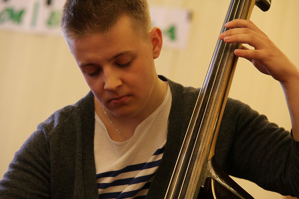 Zespół Szkół Muzycznych ZAPRASZA
