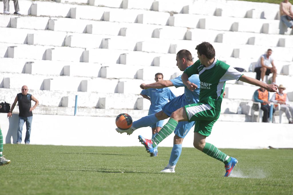 KS Konfeks Legnica - AKS Strzegom