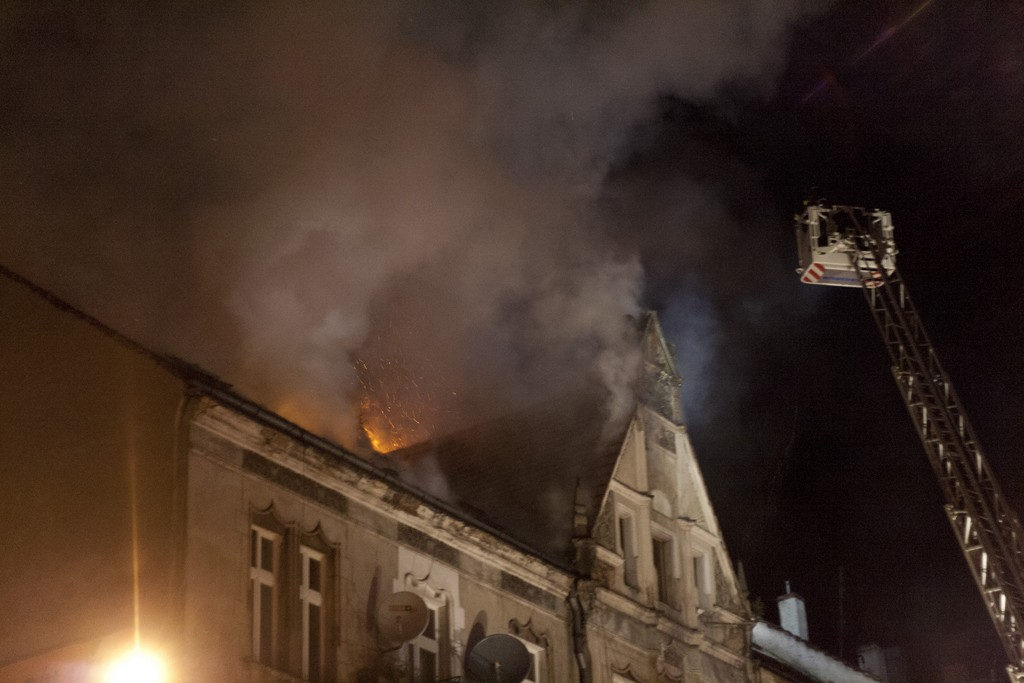 Groźny pożar przy ulicy Złotoryjskiej