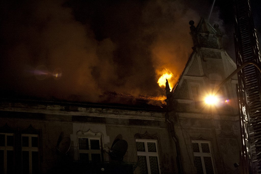 Groźny pożar przy ulicy Złotoryjskiej