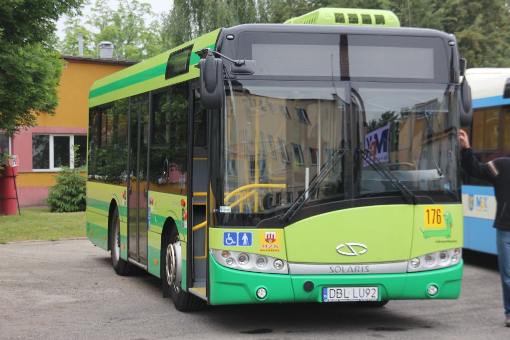 Legniczanie oglądali autobusy
