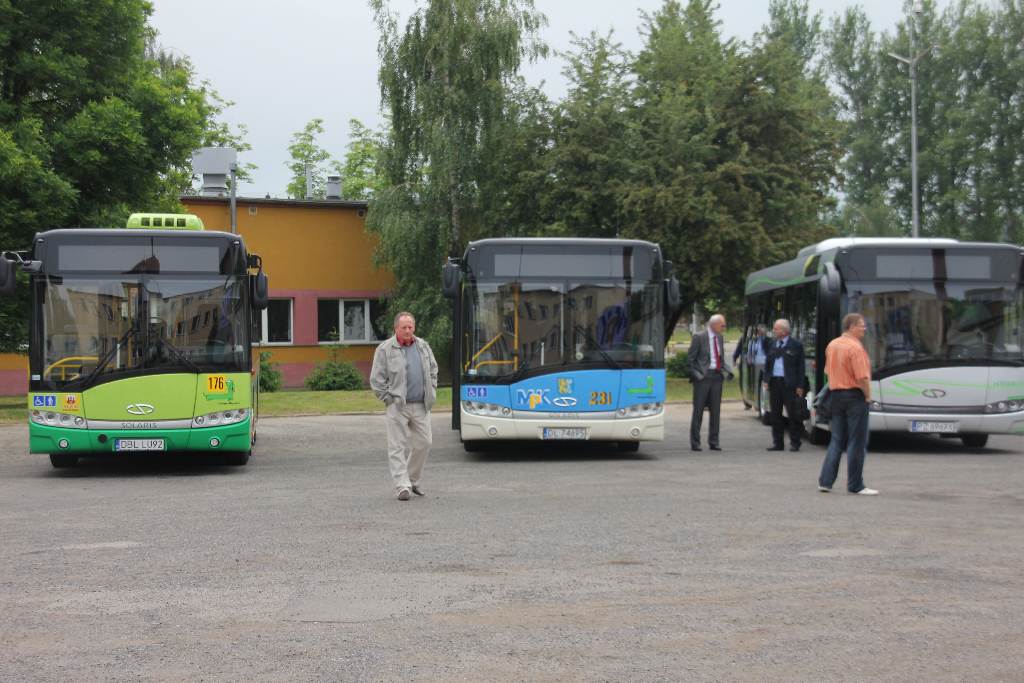 Legniczanie oglądali autobusy