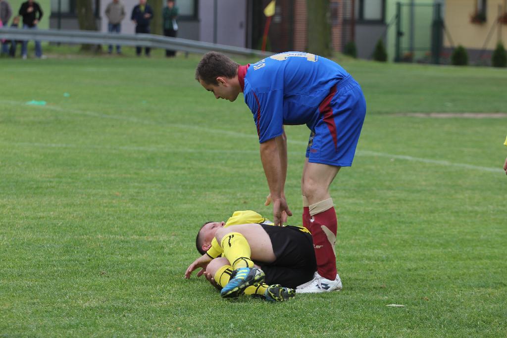KS Legnickie Pole - Iskra II 10:2