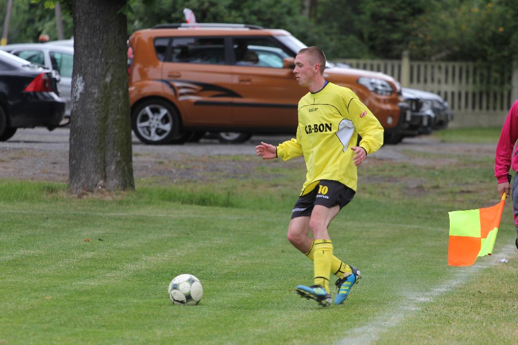 KS Legnickie Pole - Iskra II 10:2