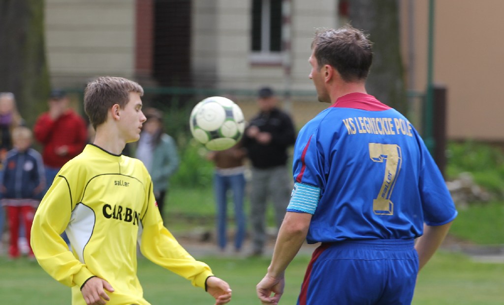 KS Legnickie Pole - Iskra II 10:2