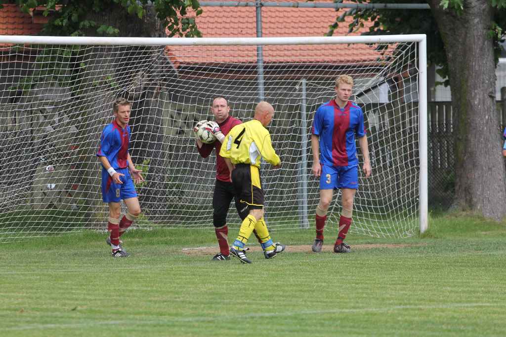 KS Legnickie Pole - Iskra II 10:2
