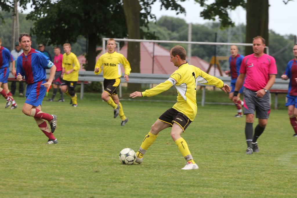 KS Legnickie Pole - Iskra II 10:2