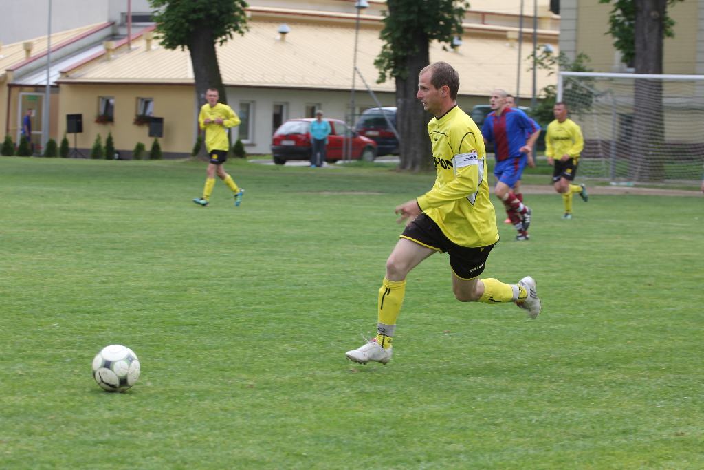 KS Legnickie Pole - Iskra II 10:2