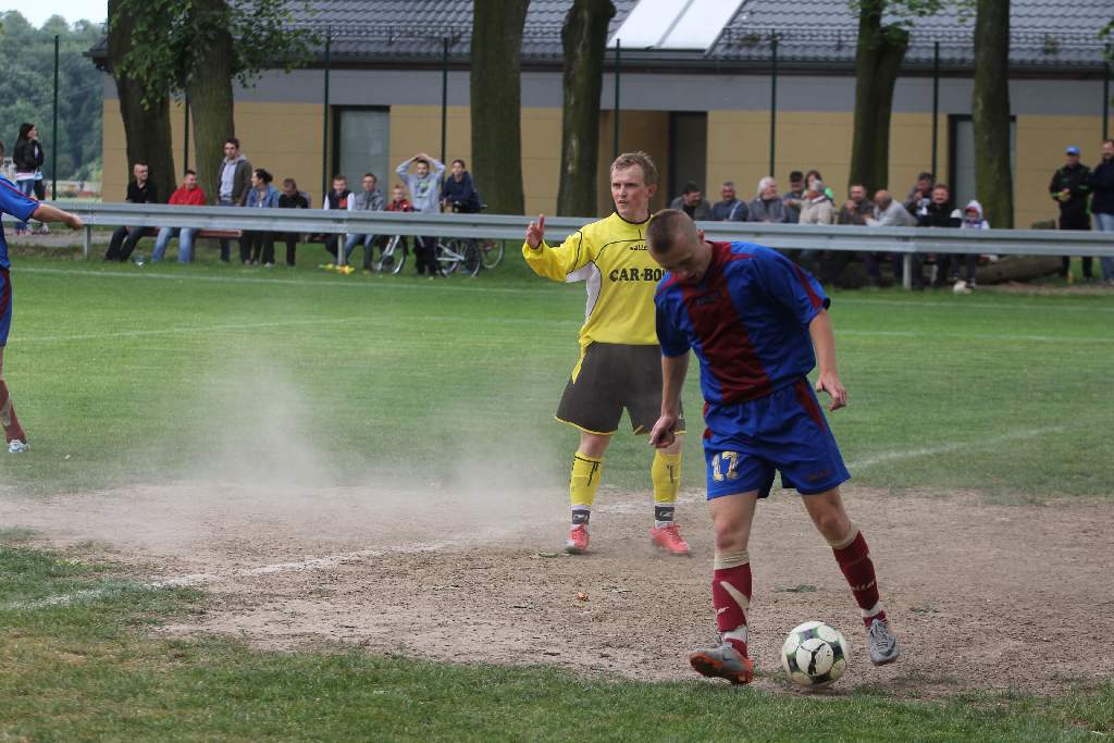 KS Legnickie Pole - Iskra II 10:2