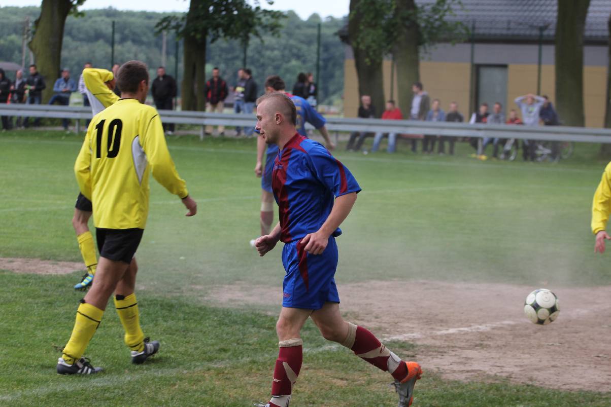 KS Legnickie Pole - Iskra II 10:2