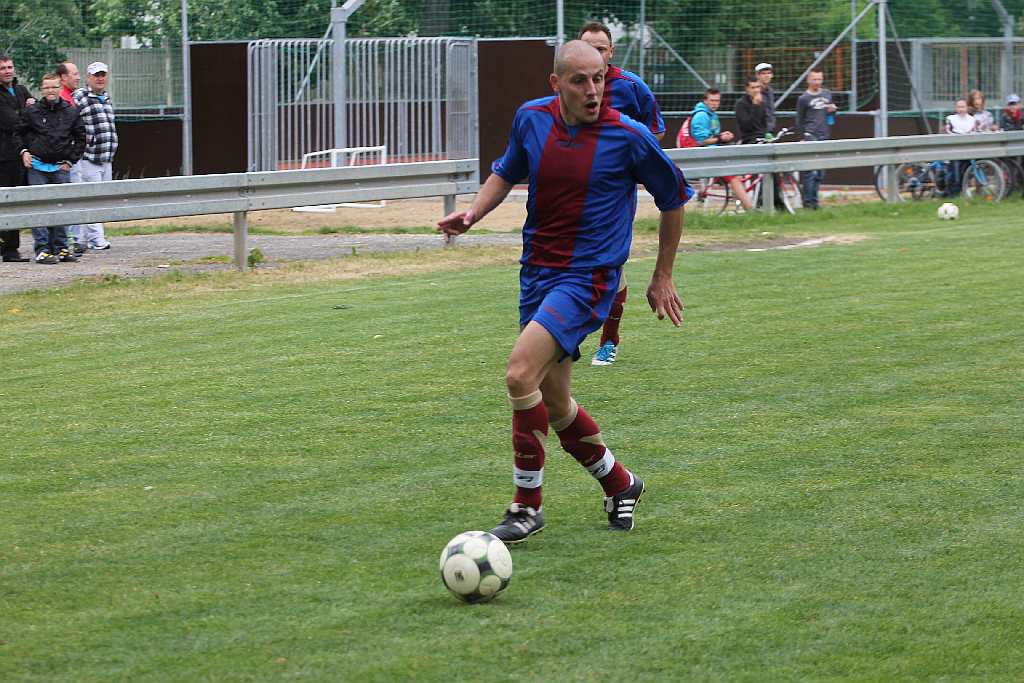 KS Legnickie Pole - Iskra II 10:2