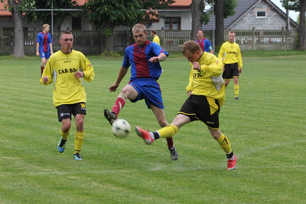 KS Legnickie Pole - Iskra II 10:2
