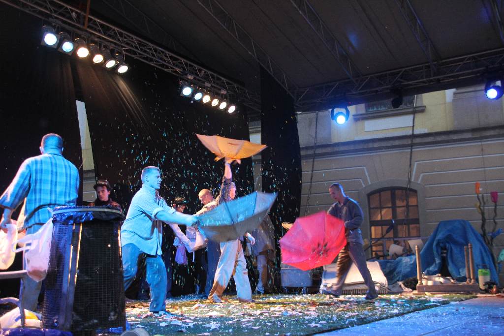 Akrobatyczny show - Casa Dolce Casa