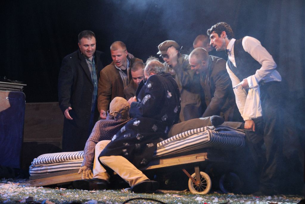 Akrobatyczny show - Casa Dolce Casa