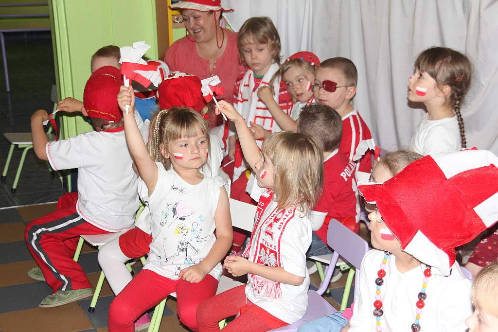 Piłkarze Miedzi odwiedzili przedszkole