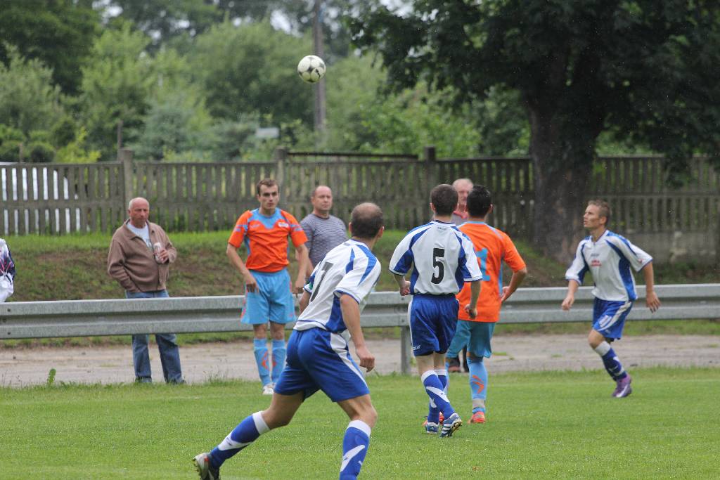 KS Legnickie Pole - Unia 2:2