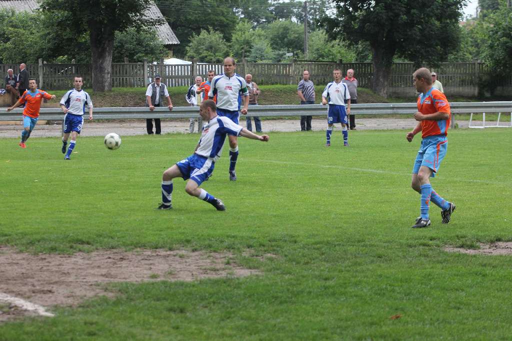 KS Legnickie Pole - Unia 2:2