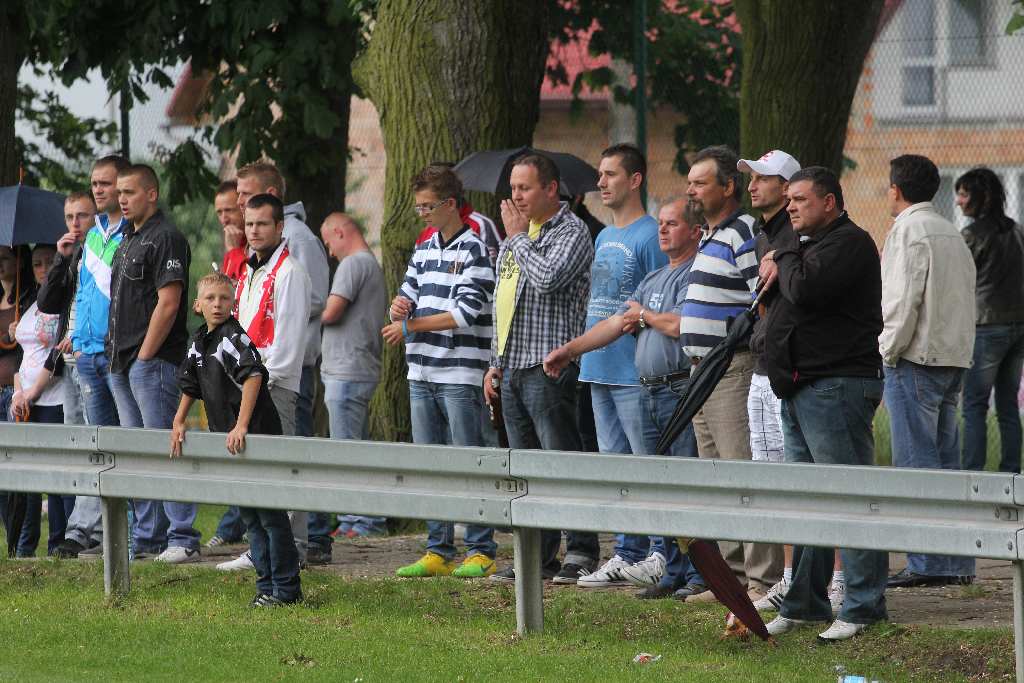 KS Legnickie Pole - Unia 2:2