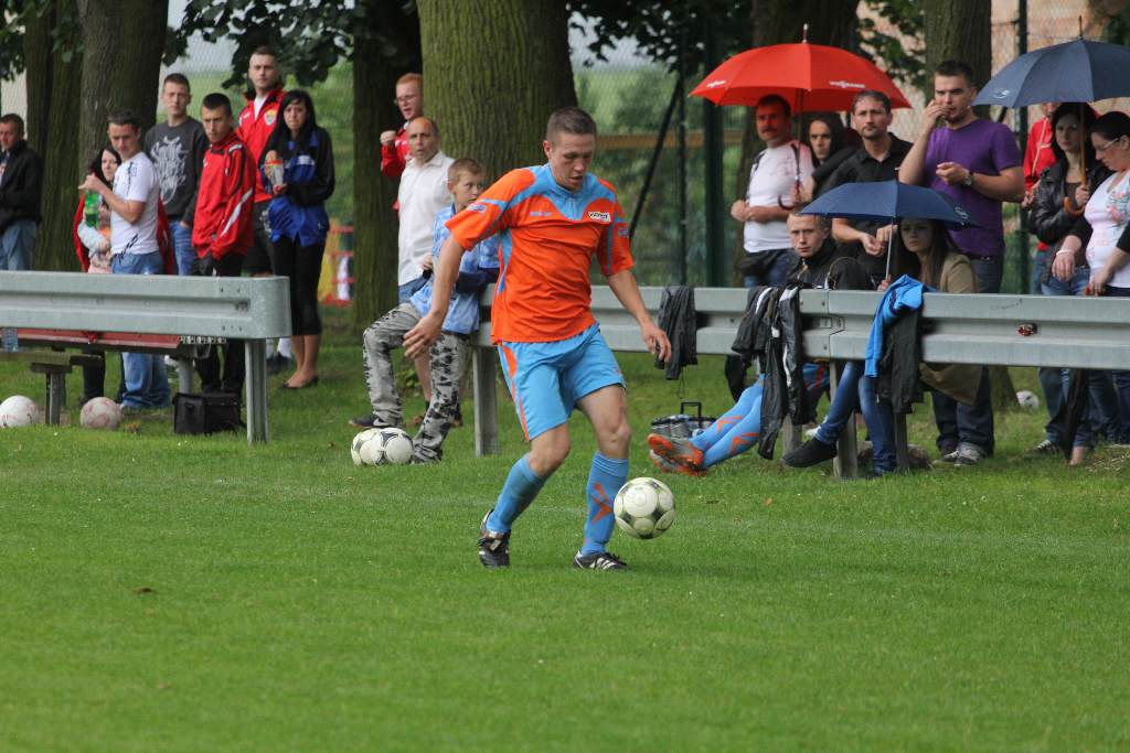 KS Legnickie Pole - Unia 2:2