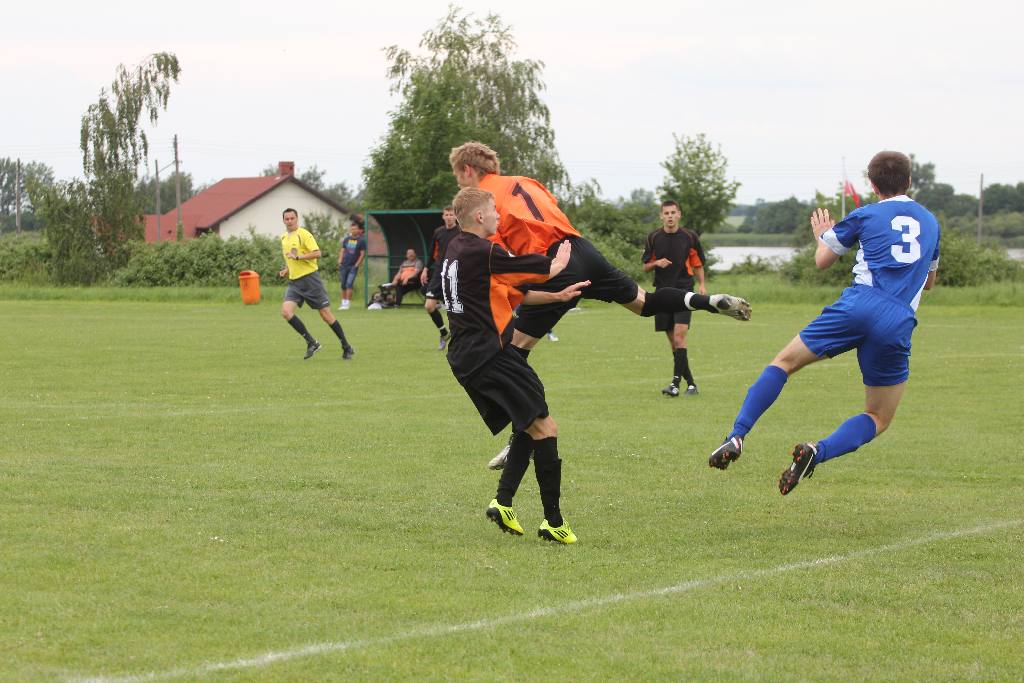 Mewa - Chrobry II 0:0
