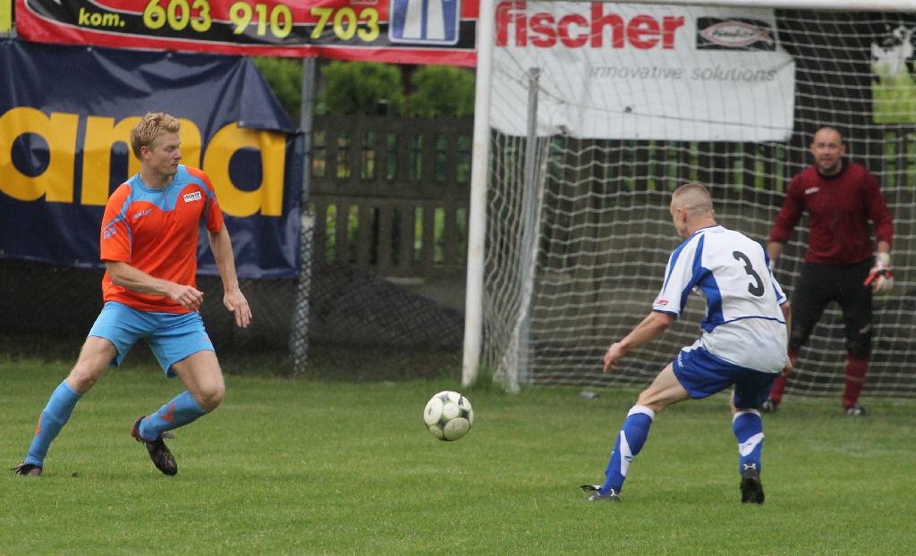 KS Legnickie Pole - Unia 2:2
