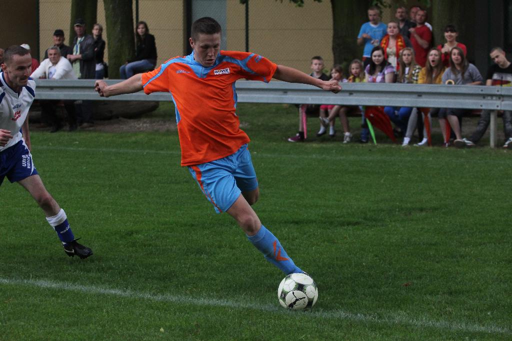 KS Legnickie Pole - Unia 2:2