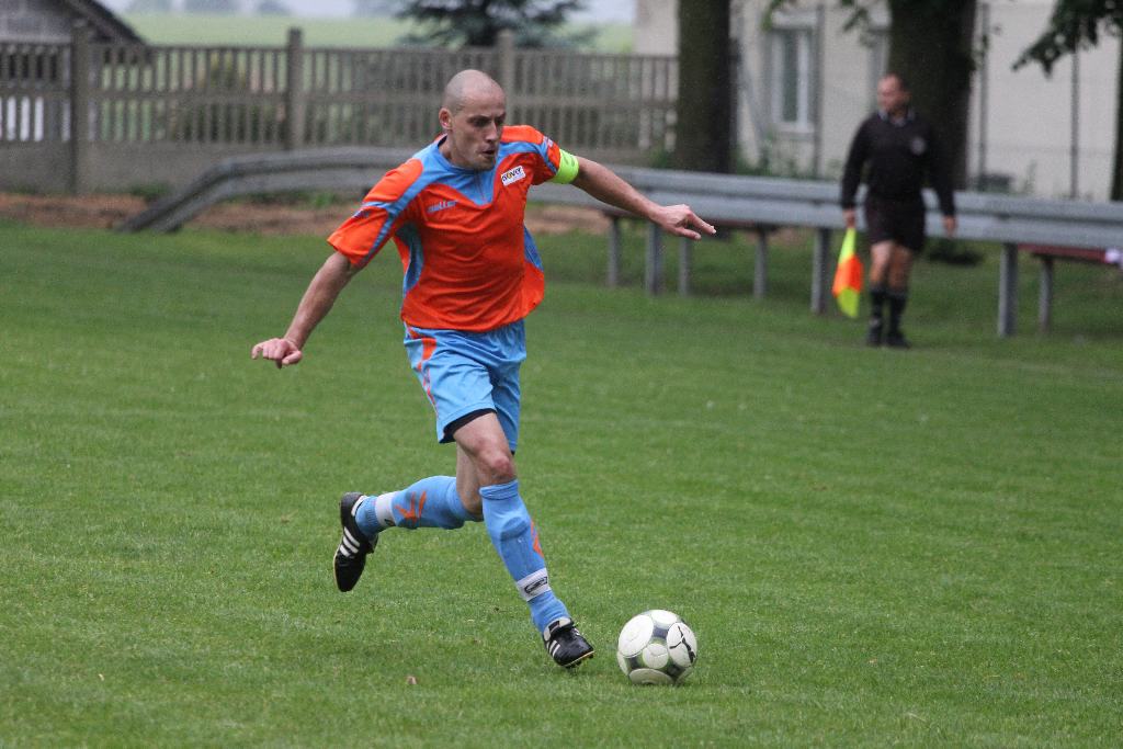 KS Legnickie Pole - Unia 2:2