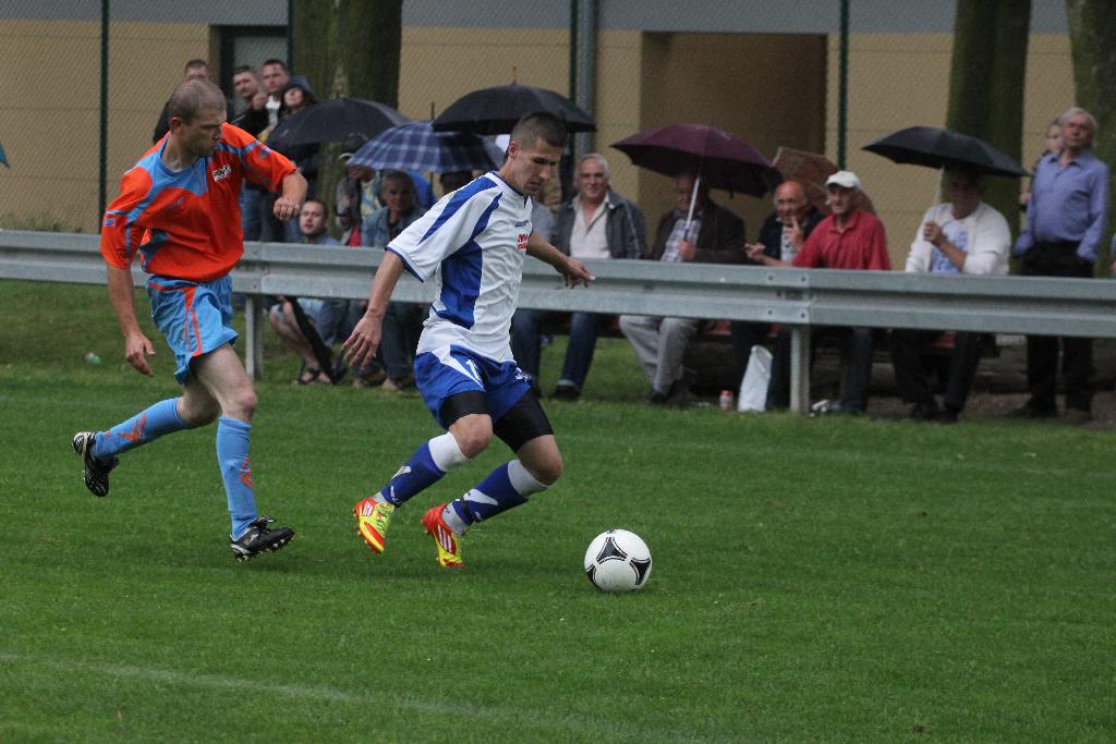 KS Legnickie Pole - Unia 2:2