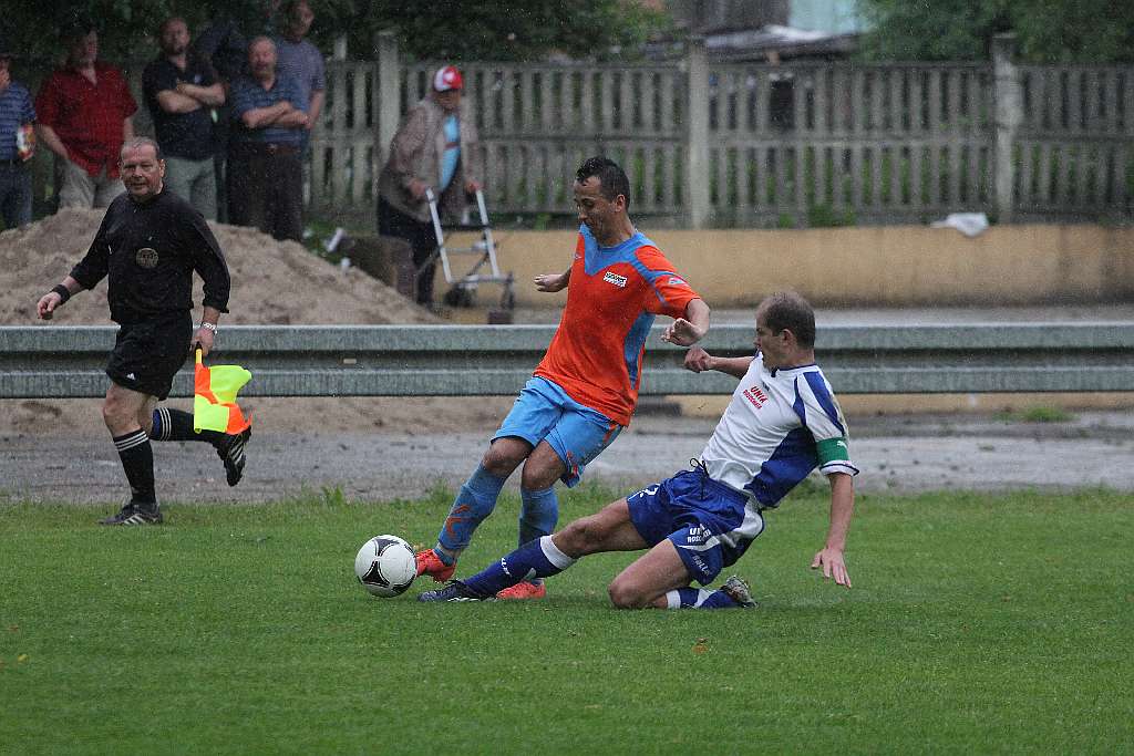 KS Legnickie Pole - Unia 2:2
